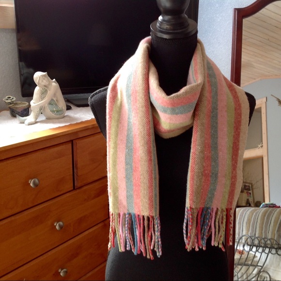 Scarf - Picture 6 of 7